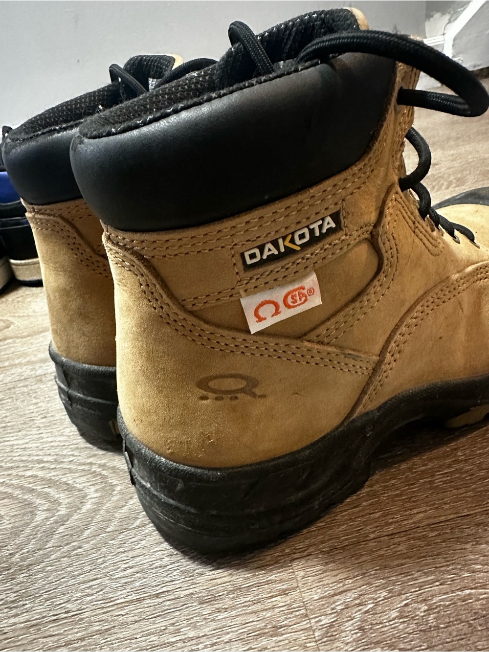 Women’s Work Boots in Tan and Black